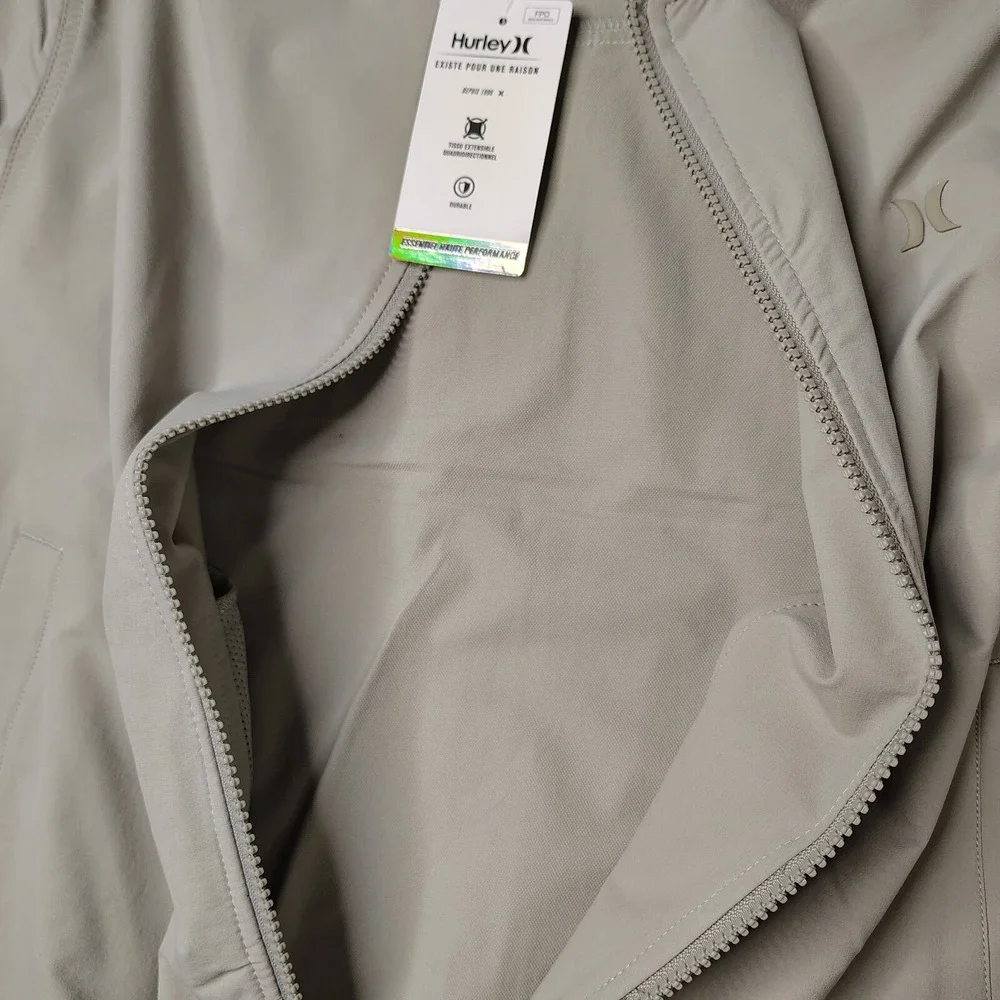Hurley Exist Bomber Jacket Mens Small Sandstorm Tan Full Zip Stretch Performance